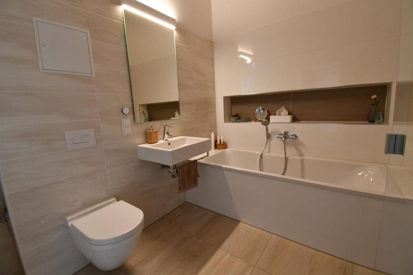 Eckhof Domizil - Grosszuegige Ferienwohnung Mit Kleinem Garten In Der Altstadt Von Gotha Luaran gambar