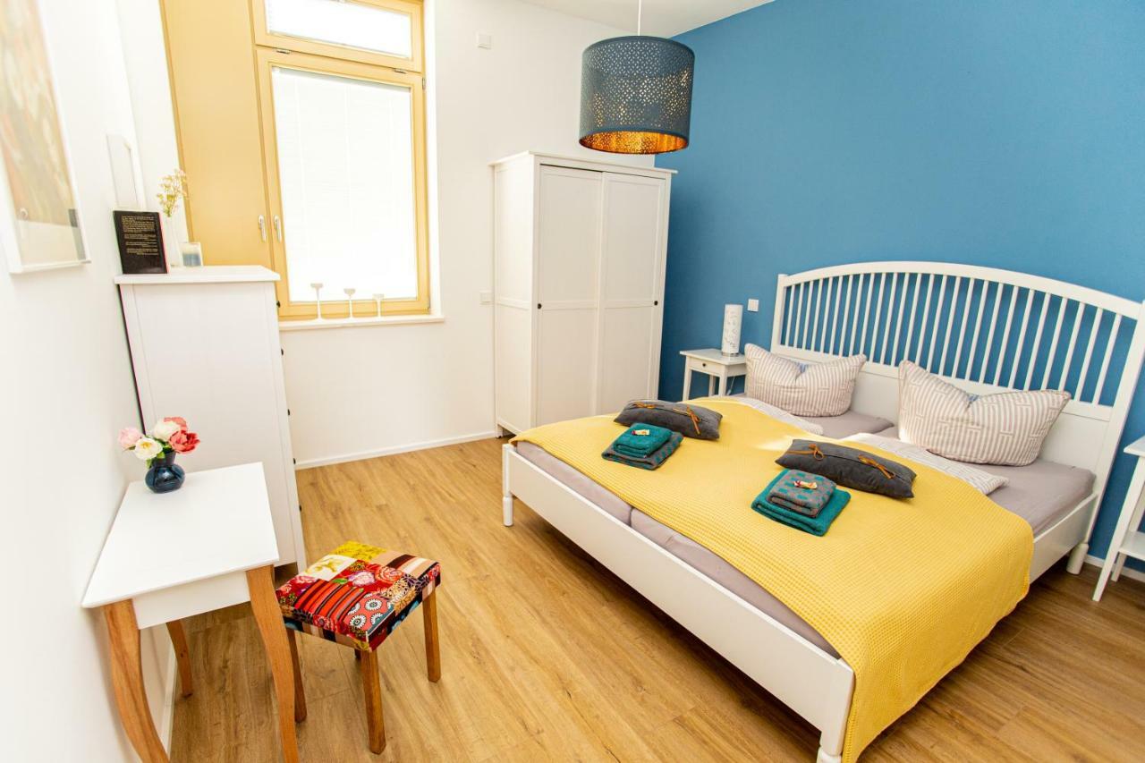 Eckhof Domizil - Grosszuegige Ferienwohnung Mit Kleinem Garten In Der Altstadt Von Gotha Luaran gambar